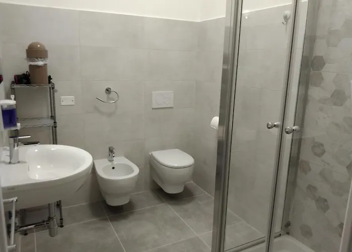 Angi Oda ve Kahvaltı 3*