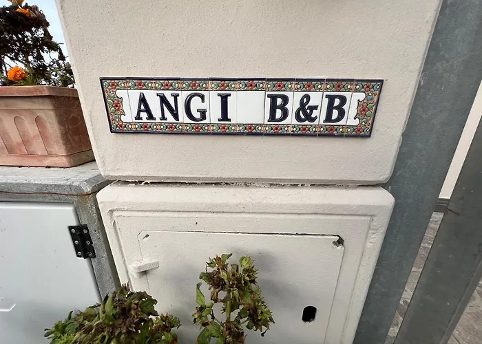 Angi